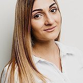 Врач Ахунц Алина Валерьевна